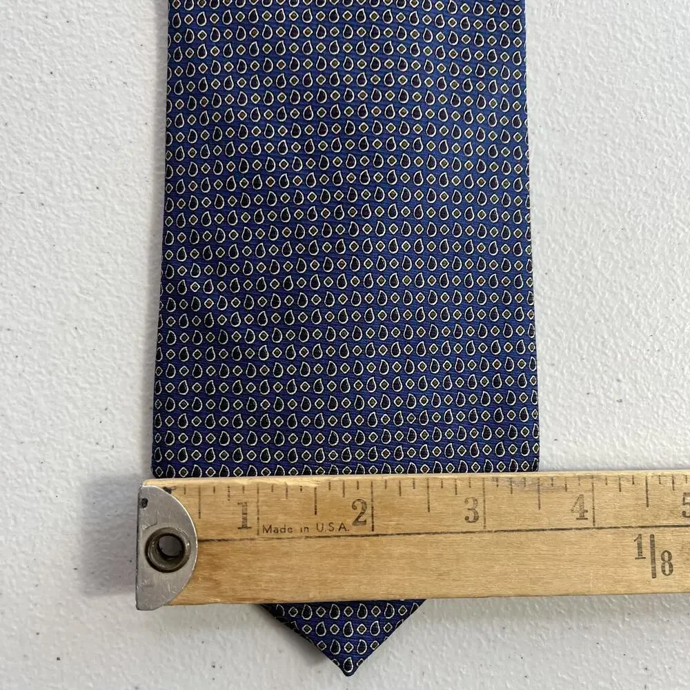 Brooks Brothers Makers Silk Necktie Hand Finished in USA Geometric Pattern Blue